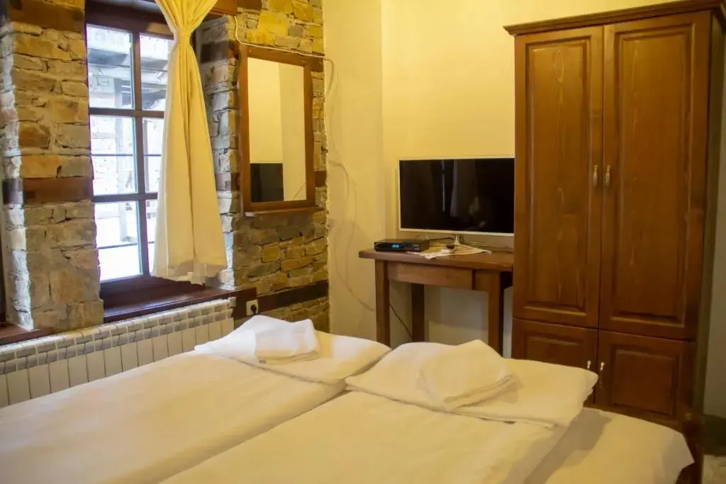 Лещен: Leshtenski Rai Guest House