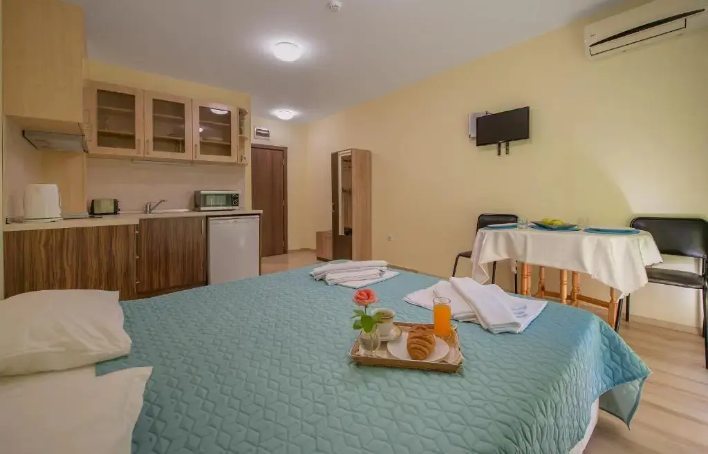 Солнечный берег: Admiral Plaza Holiday Apartments