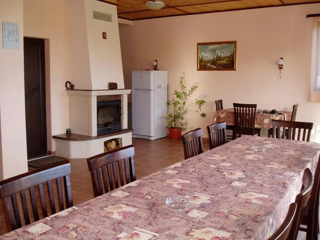 Генерал-Кантраджиево: Villa Prolet