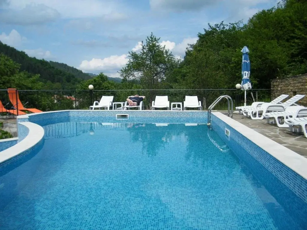 Троян: Family Hotel Chiflik Hills