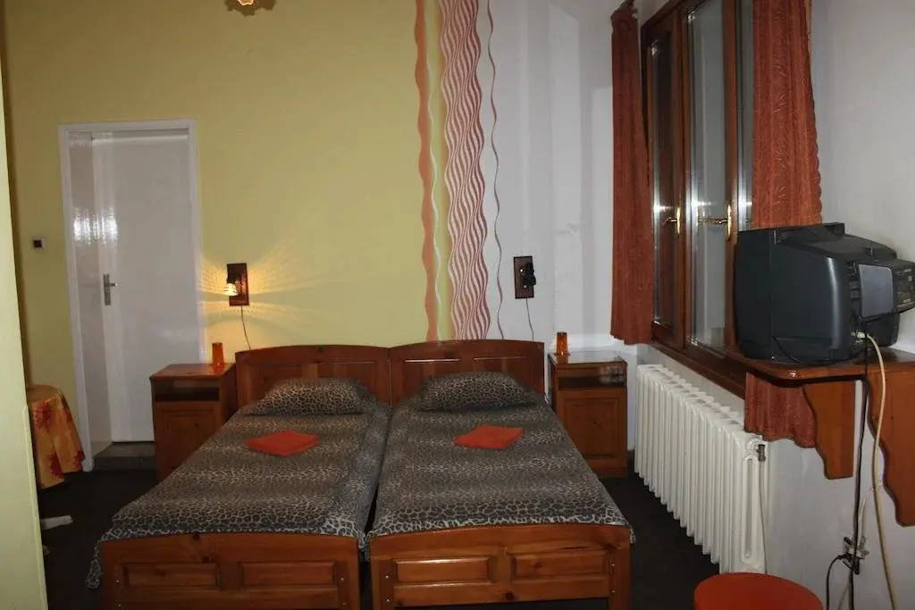 Кюстендил: hotel Balkan