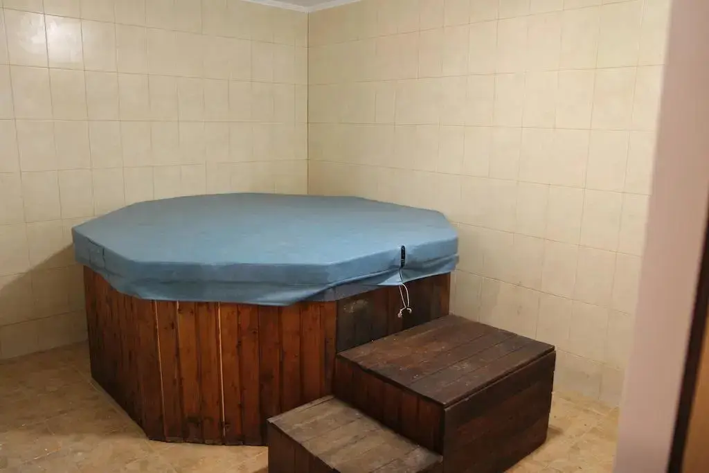 Боженци: New Bakalov House