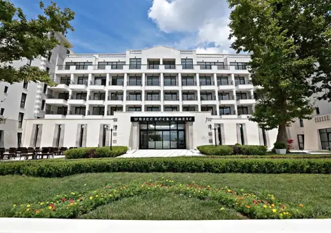 White Rock Castle Suite Hotel & SPA — фото 1