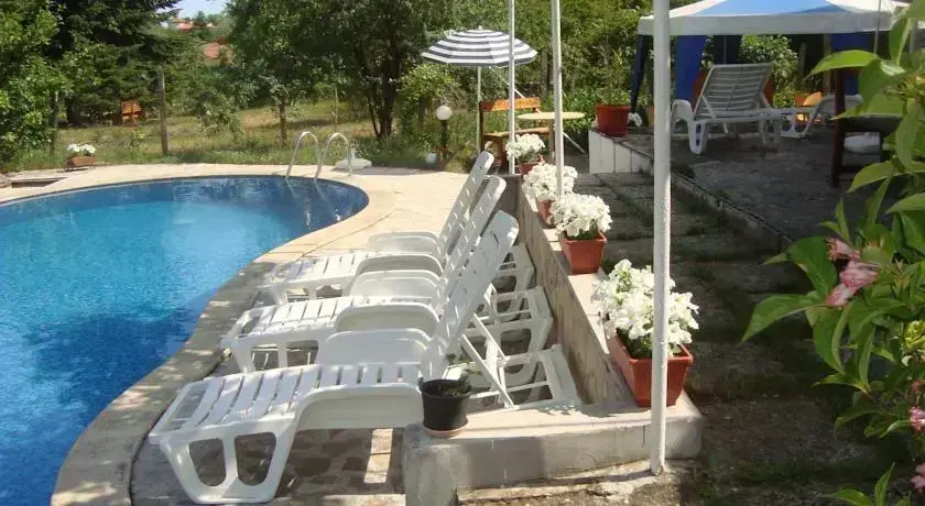Варна: Efos Bungalows