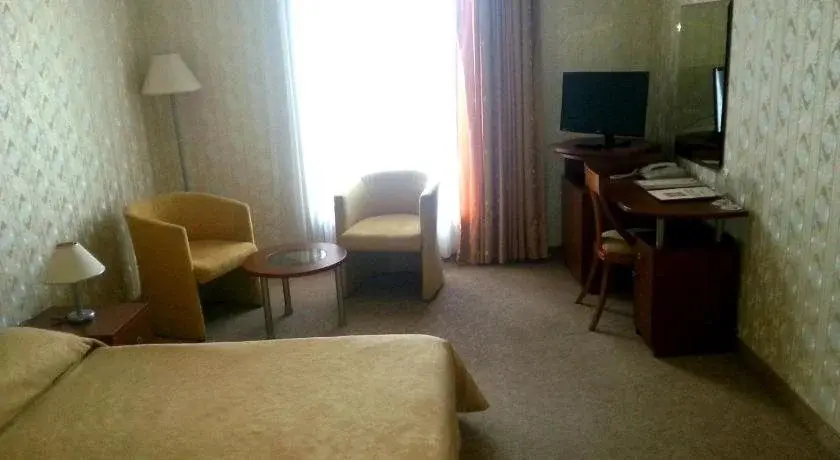 Карджали: Hotel Perperikon