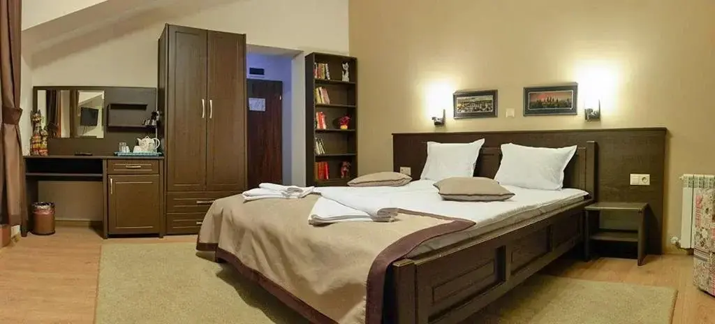 Боженци: Family Hotel Balkanci