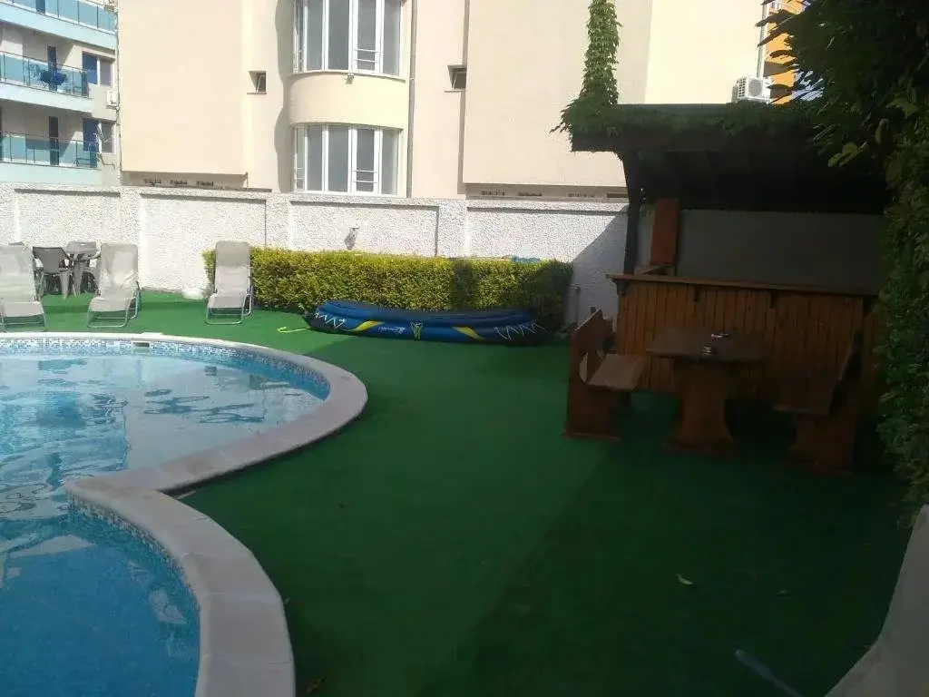Равда: Lucky Family Hotel Ravda