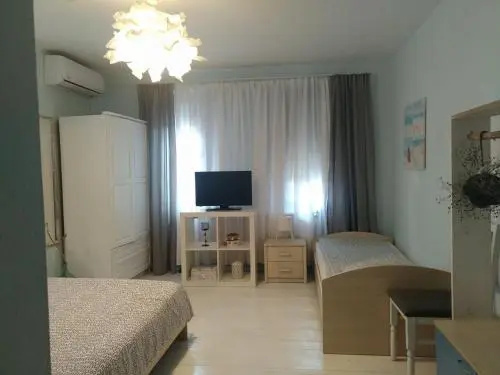 Царево: Guest house Mikra