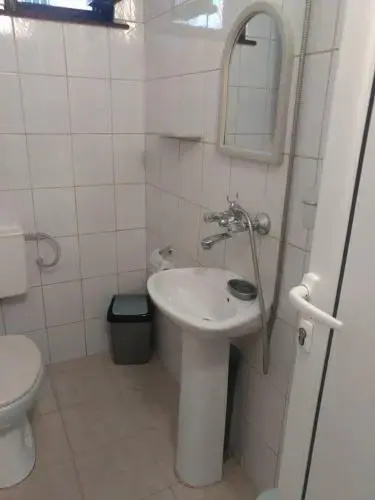 Царево: Guest house Mikra