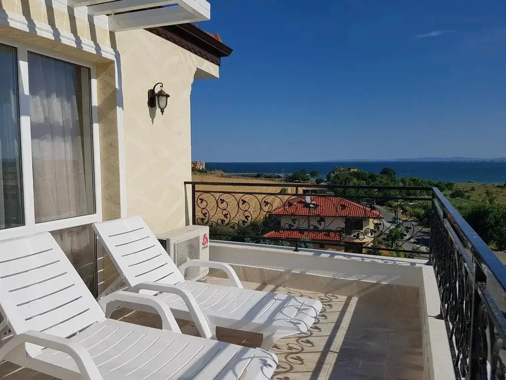 Ахелой: Family Hotel Provence
