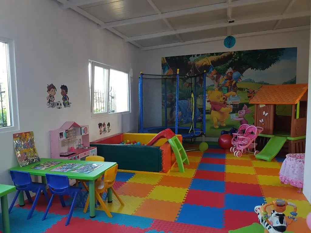 Ахелой: Family Hotel Provence