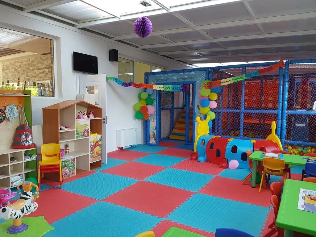 Ахелой: Family Hotel Provence