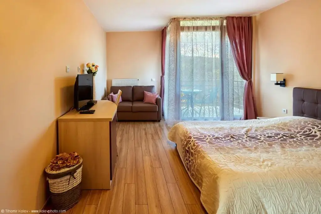 Заселе: Lakata Guest House