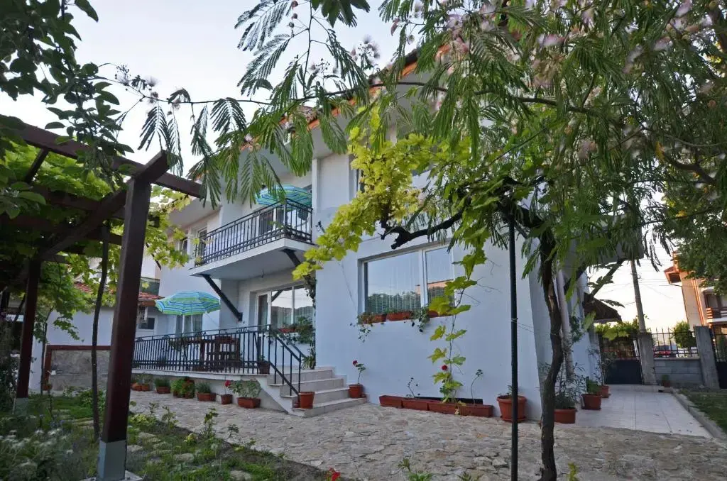 Кранево: Bistra Guest Rooms