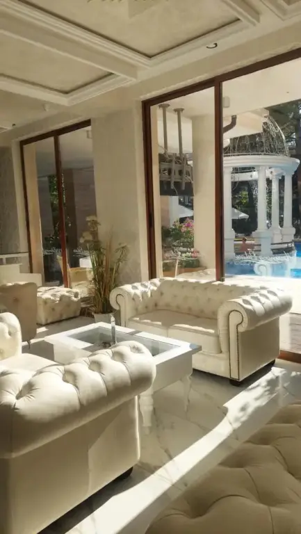 Солнечный берег: Apartments in Harmony Palace Apartcomplex