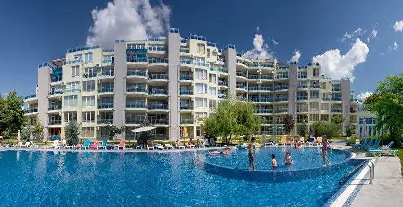 Равда: Oasis Laguna Apartments