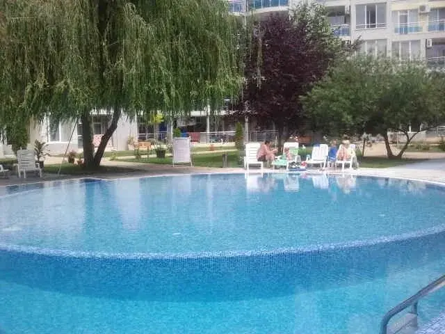 Равда: Oasis Laguna Apartments