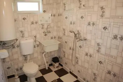 Боженци: Holiday Home Milkovci