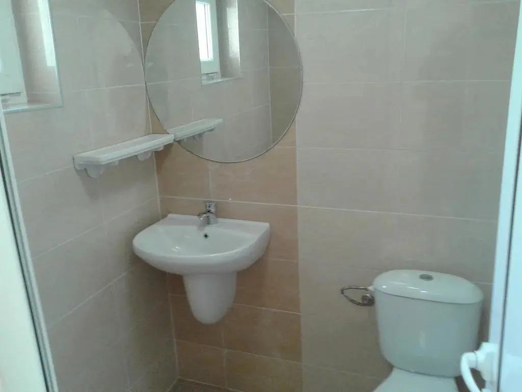 Хисаря: Hotel Stroitel