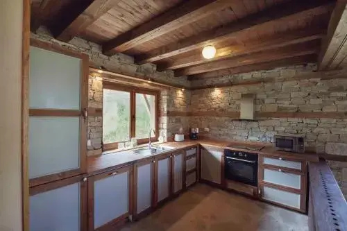 Лещен: Leshten Guest Homes
