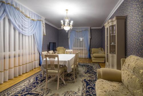 Ессентуки: Москва