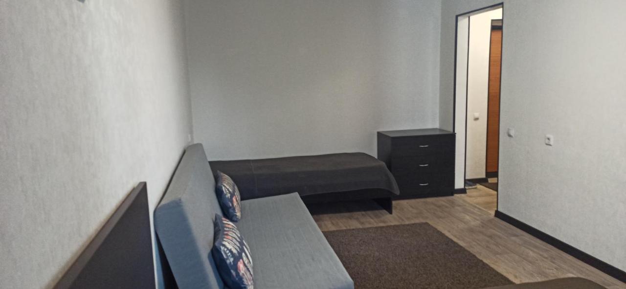 Туймазы: Apartment on Ostrovskogo 28