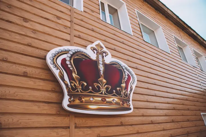 Кириллов: Отель Корона