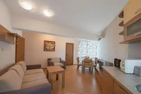Chateau Del Mar Holiday Apartments — фото 1