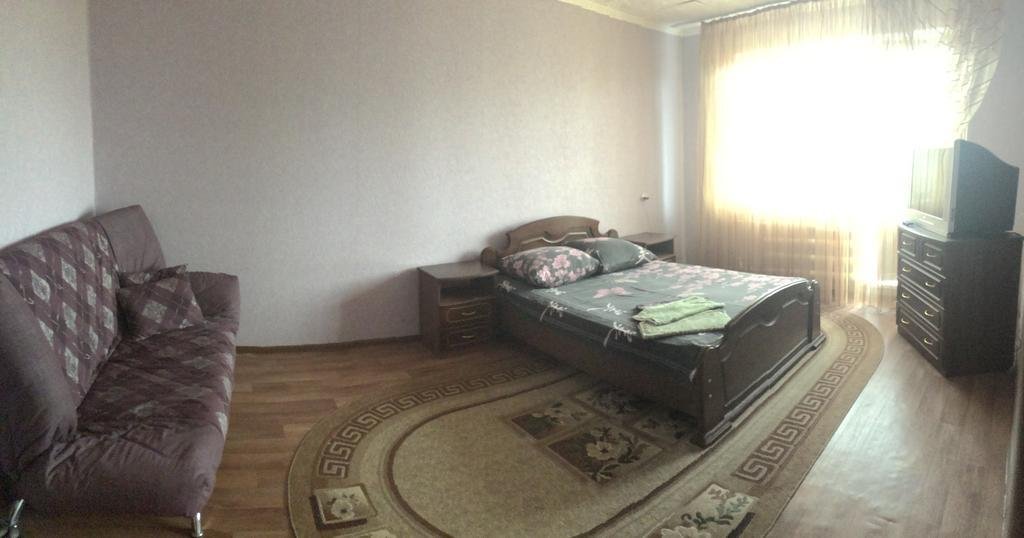 Ульяновск: Apartment na prospekte Druzhby Narodov 5
