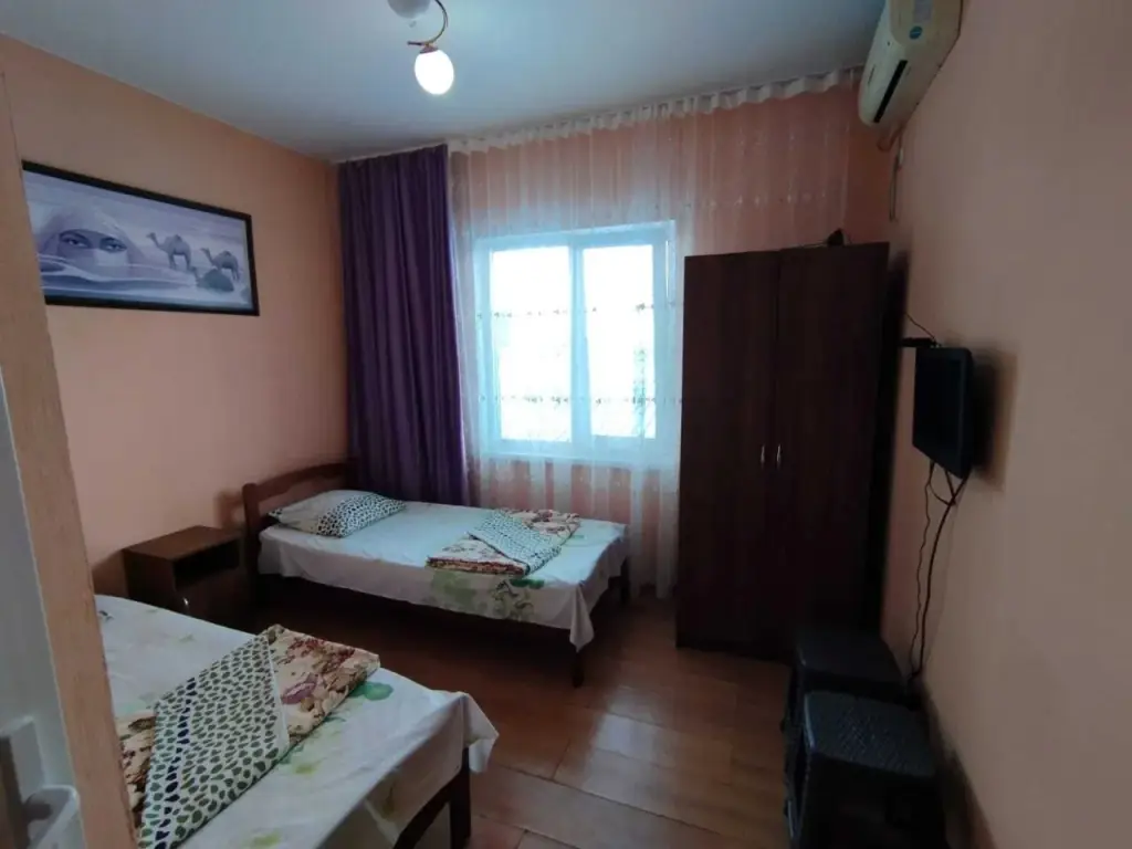 Лоо: LaVita (Лоо)