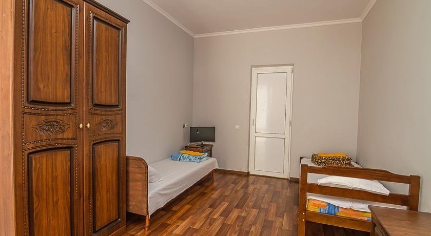7 Fialok Guest House — фото 1