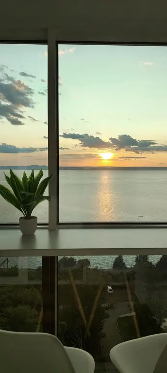 Владивосток: Квартира на берегу моря Sea and Sun