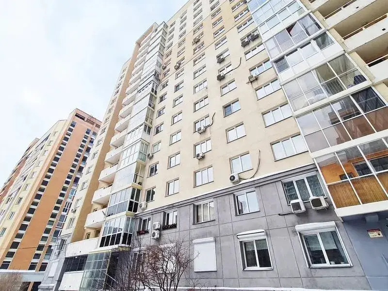 Новосибирск: Apartaments Novosibirska, st. Kirova, 27/3-2 Floor