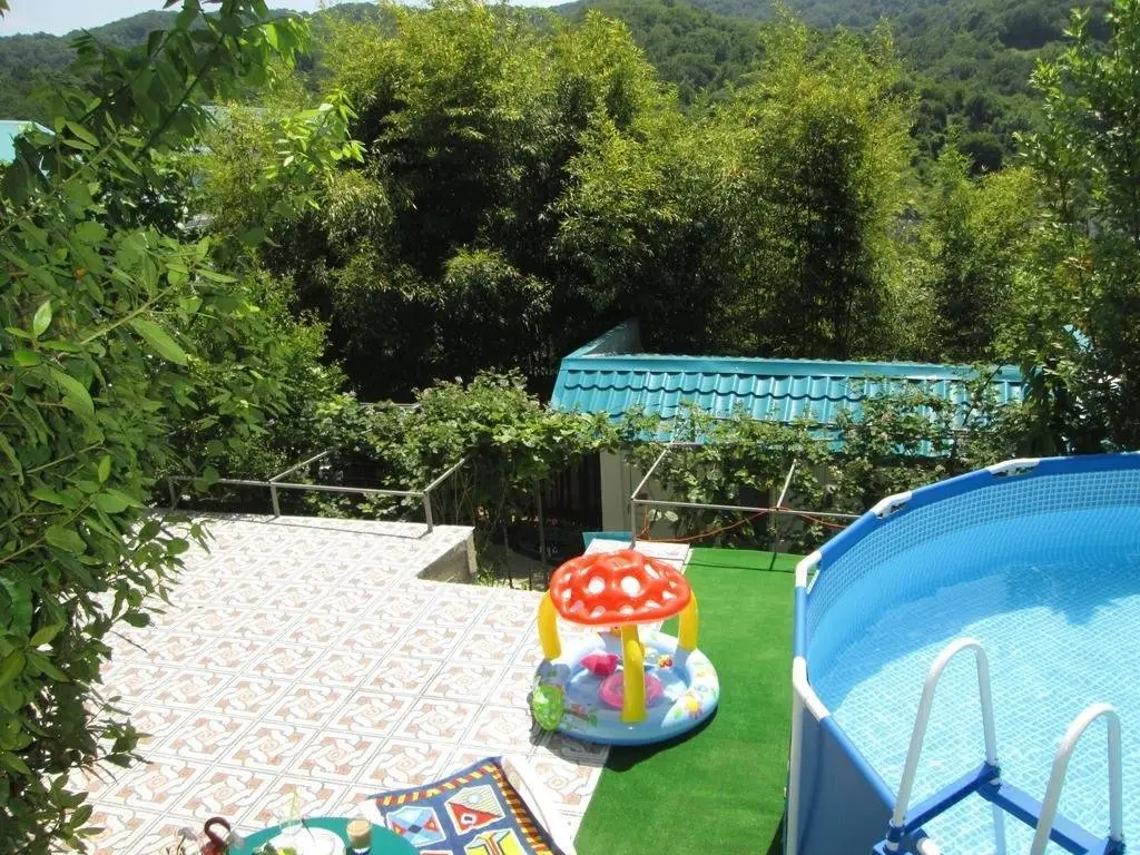 Лоо: Alex Palace Mini Hotel