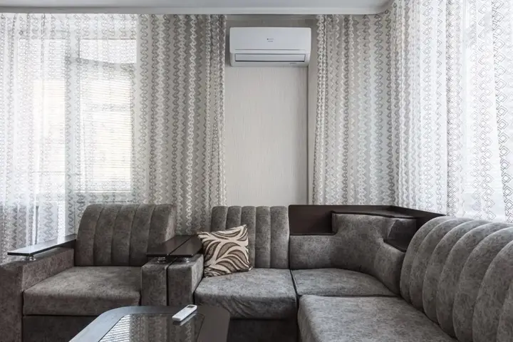 Красноярск: Квартира на улице Авиаторов 44