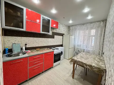 Квартира 3х Комнатная на Светлогорской 33 — фото 1