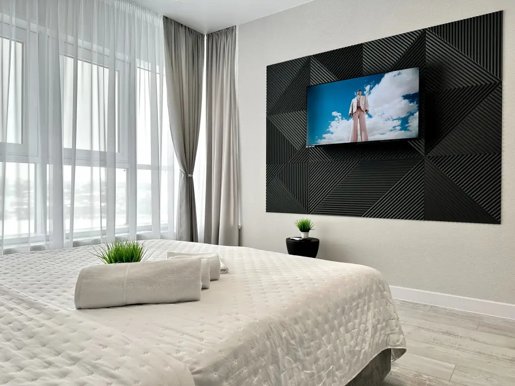 Ульяновск: Квартира Enigma Apartments - Студия с панорамным видом на набережную и реку Свияга