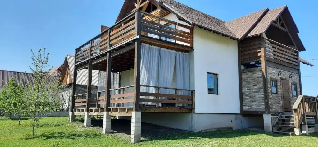 Белокуриха: Мебелировванные комнаты Townhouse Klenovy