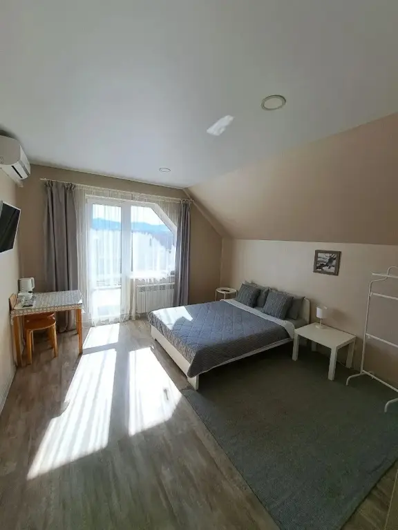 Белокуриха: Мебелировванные комнаты Townhouse Klenovy