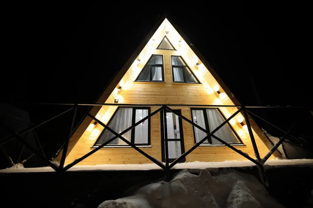 Частный дом Дом в стиле A-frame — фото 1