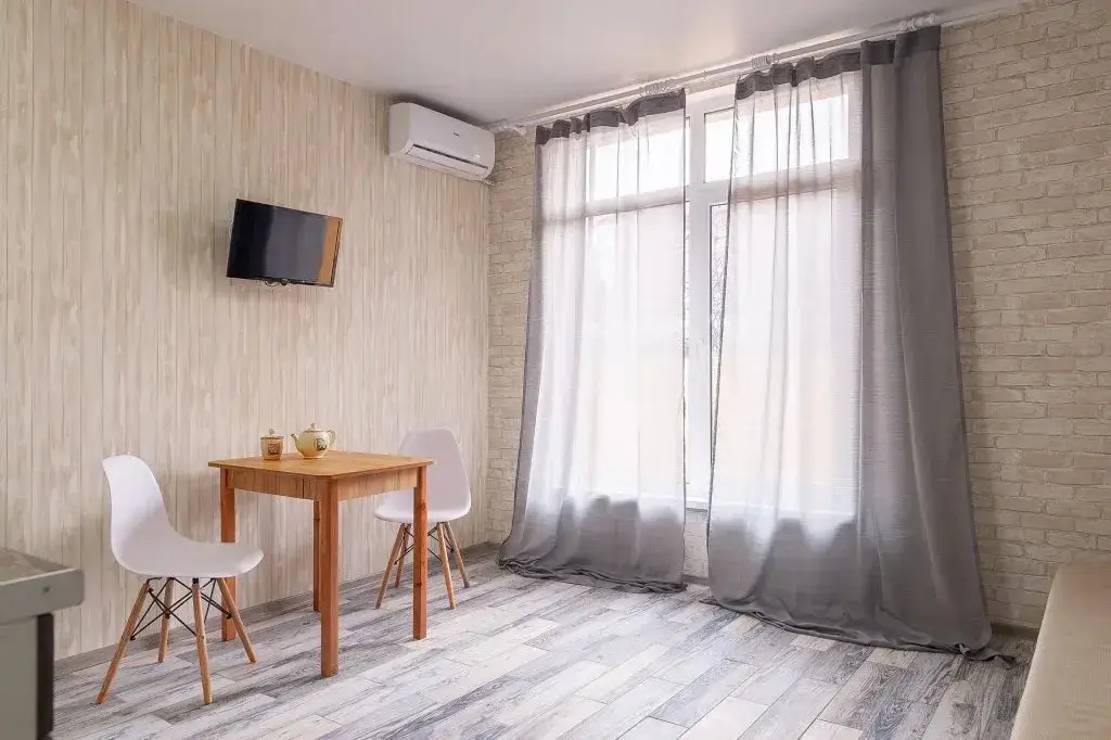 Сочи: Apartments on Kuvshinok 8