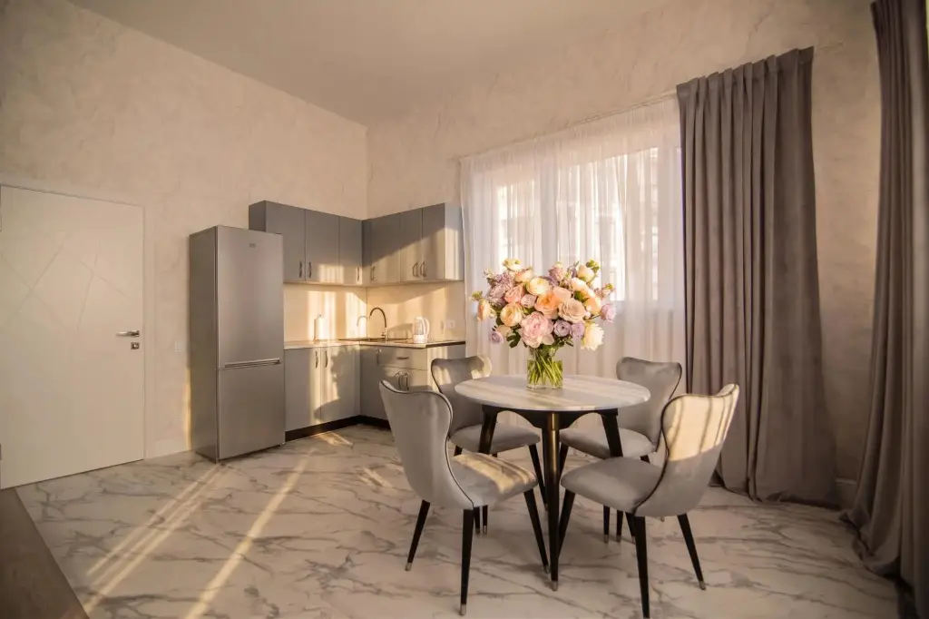 Геленджик: Wolf Apartments (Вольф Апартментс) на улице Халтурина