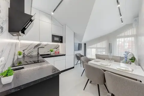 Квартира видовая в элитнoм paйoне Toлcтый Мыc — фото 1