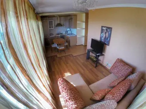 Сочи: Apartment on Demokraticheskaya 43
