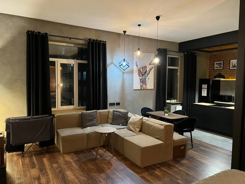 Сыктывкар: Квартира Лофт 3,5 м Потолок