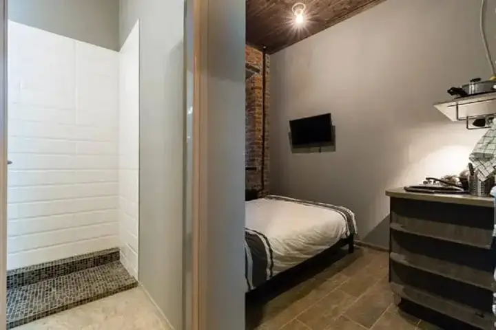 Санкт-Петербург: Меблированные комнаты MiniLoftStudios