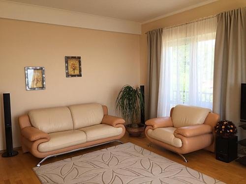Сочи: Apartments in Villa On Kurortny Prospekt