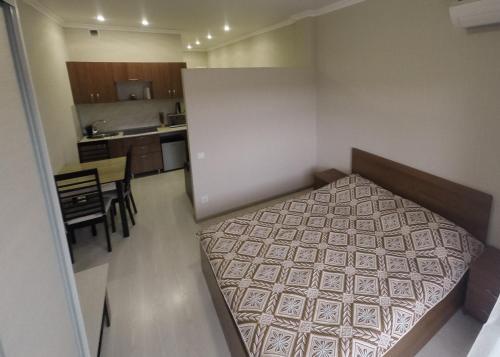 Сочи: On Parallelnaya 9 Apartments