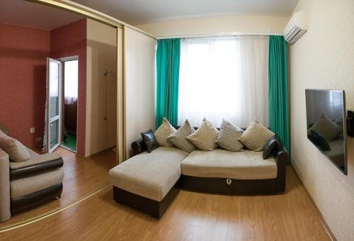 Сочи: On Parallelnaya 9 Apartments