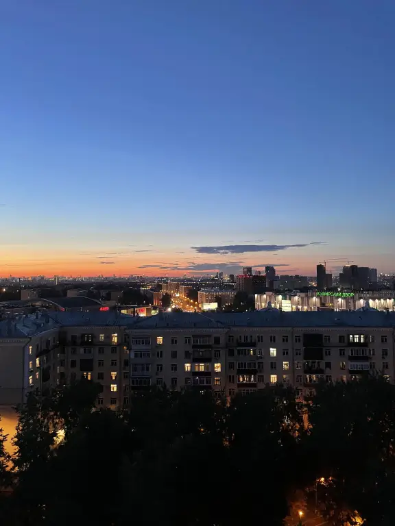 Москва: Квартира Просторная Трехтомная У Блохина